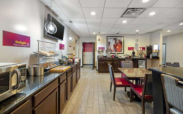 Best Western Plus Gen X Inn