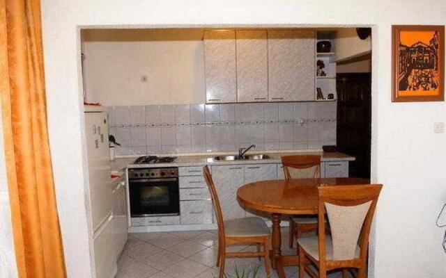 Lile Apartmani