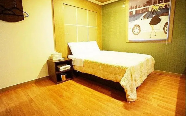 Charmant Hotel Suwon