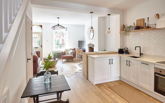 Host Stay Fisherman s Cottage