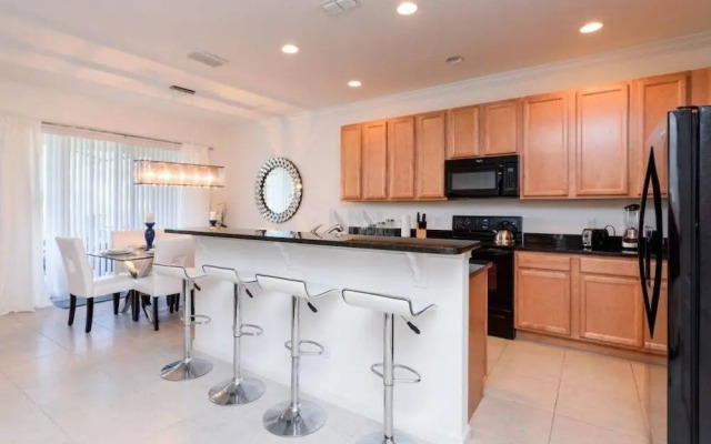 6 Bedroom Holiday Rental(6Sts43Ac48)