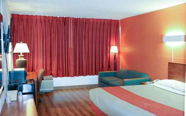 Motel 6 Tulsa Airport