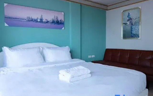 Mitr Inn Nimman 12