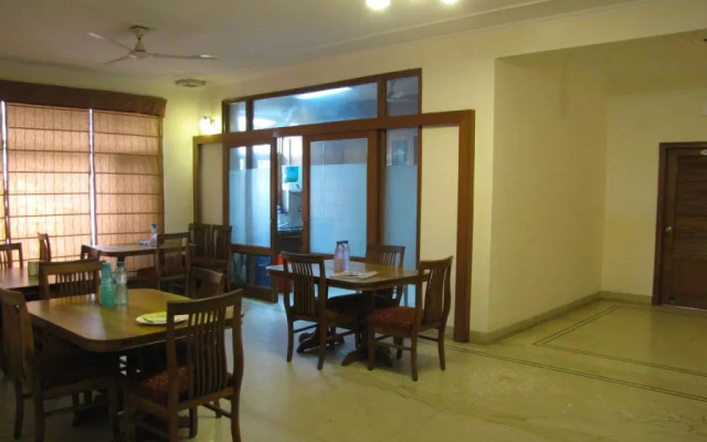 OYO Rooms Greater Noida Delta-3