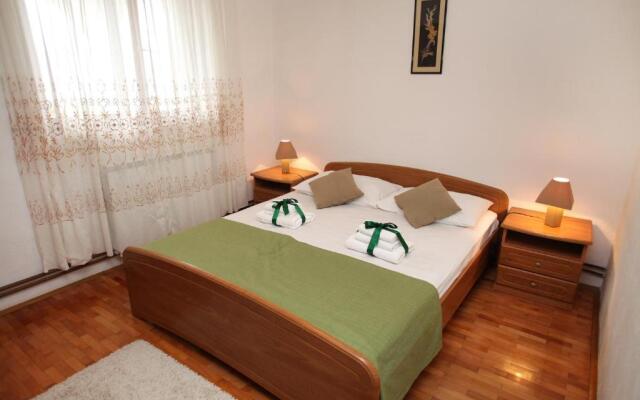 Apartment Natali - 5M from beach