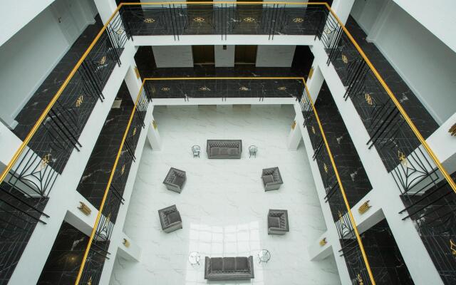 Travel in Kaliningrad on Lenin Street 36