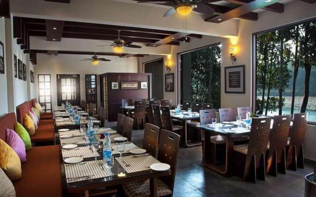 Hill Tree Inn Resort