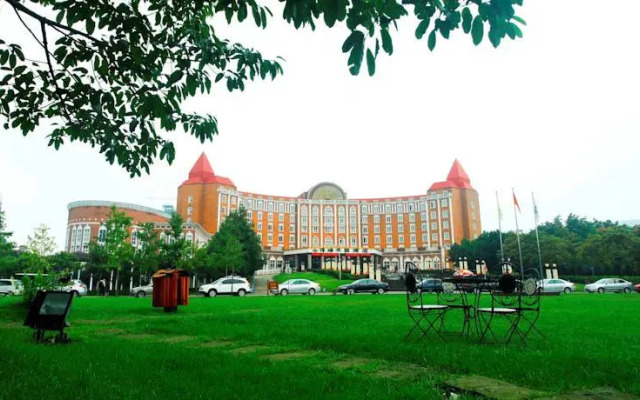 Brilliance Garden Hotel