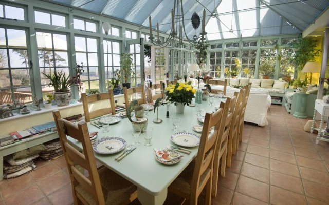 Cabilla Manor
