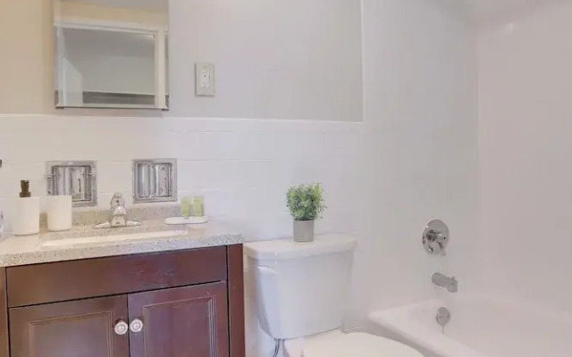 Executive Studio in Clarendon