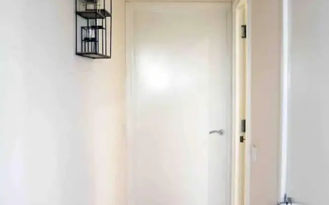 Comfy Duplex 2-bed Apartment in Milton Keynes