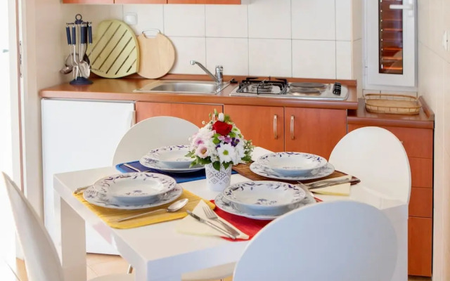 Apartment in Okrug Donji for 4 Person
