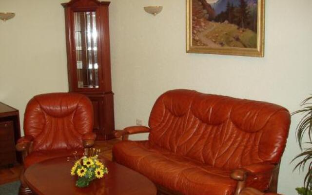 Suite Center Apartments