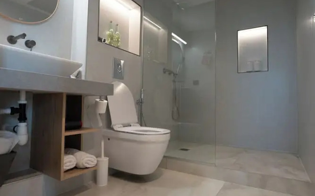 Panoramic Sea View Luxury Suite