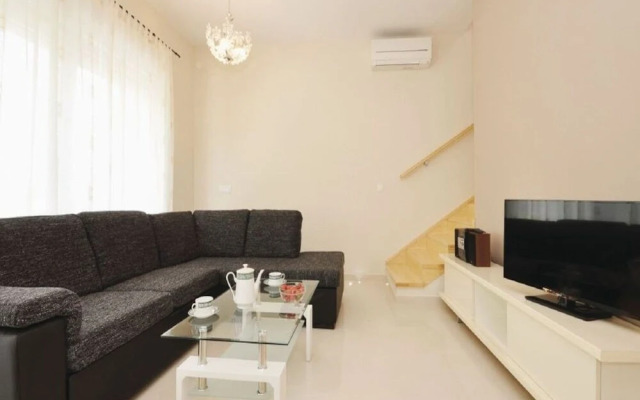 Silvi - With Large Terrace - H