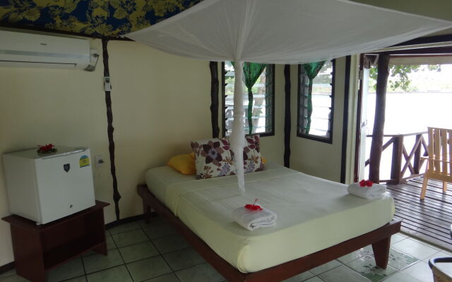 Va-i-moana Seaside Lodge
