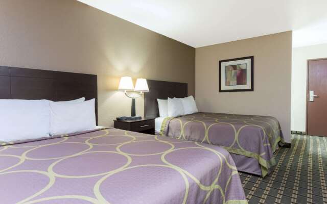 Super 8 by Wyndham Springfield East