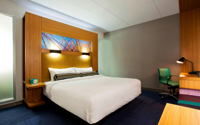 Aloft Jacksonville Tapestry Park