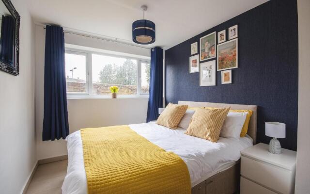 THE QUINTON - LONG STAY OFFER - FREE Parking
