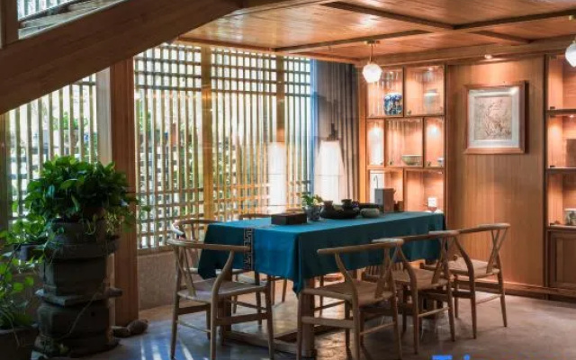 Hongru Culture Boutique Hotel