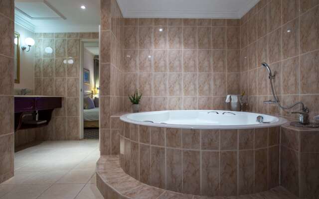 Radisson Blu Le Vendome Hotel, Cape Town