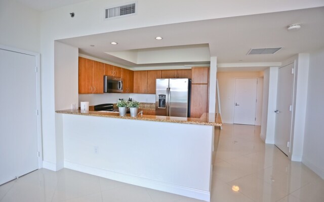 One Broadway Luxury Suites Downtown