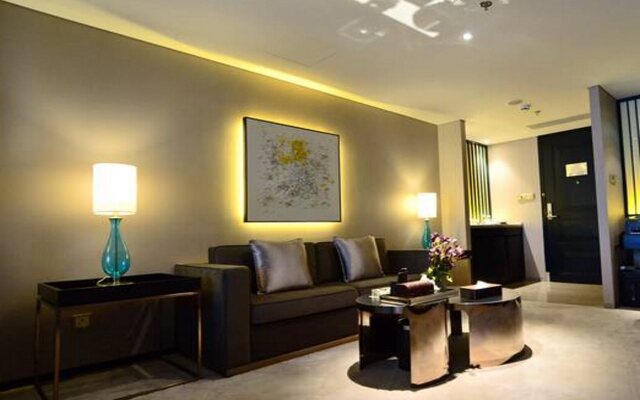 Weihaiwei Hotel