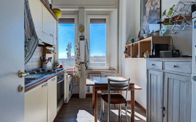 Bright Panorama Apartment