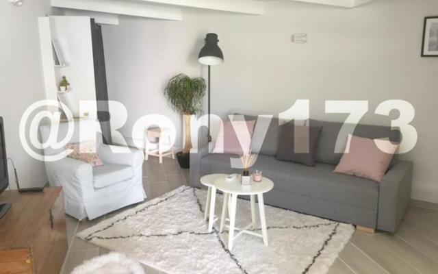 Studio proche mer et ville TOULON 2 pers