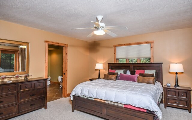 Bears Lair 4 Bedroom House