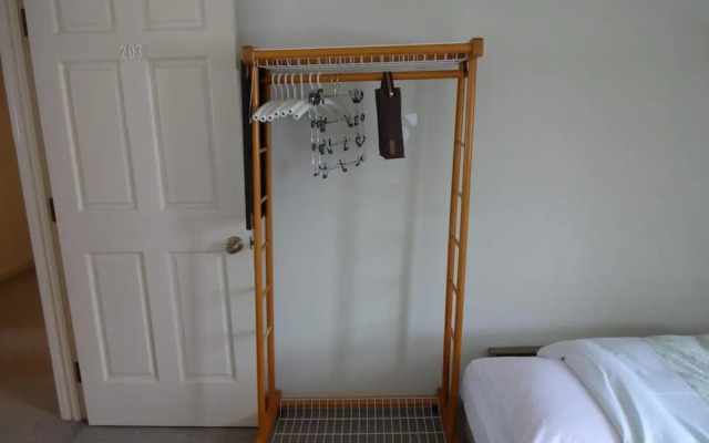Guest House Bunk