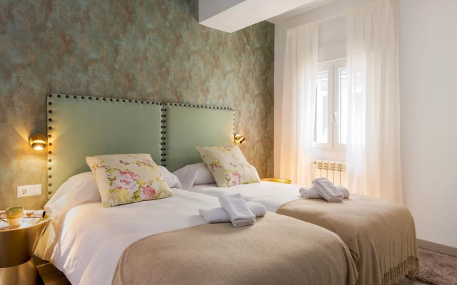 Outstanding 4 Bds Penthouse Close to the Cathedral With Huge Terrace Mano de Hierro - Cottages_and_Houses in グレナダ - Photo 4