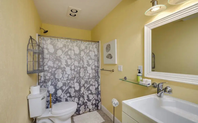 Coastal Tillamook Vacation Rental: Ocean Views!