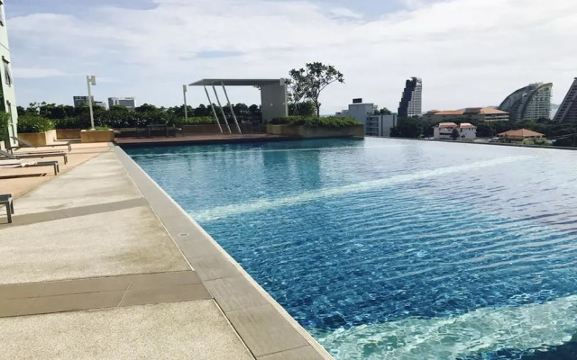 Lumpini Wongamat Suites