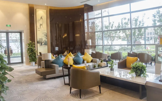 Golden Eagle Summit Hotel Nanjing China