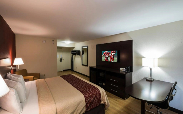 Red Roof Inn PLUS+ Houston - Energy Corridor