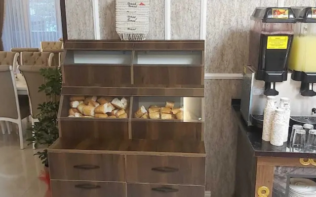 Van Life Hotel