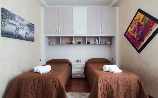 Lo Specchio Sul Lago - By House Of Travelers -