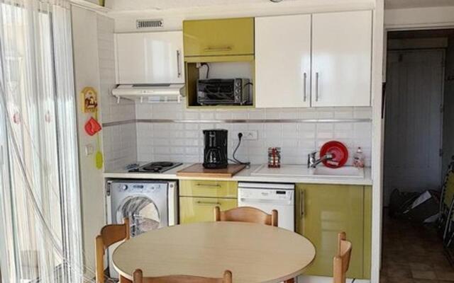 Appartement Bormes-les-Mimosas, 2 pièces, 2 personnes - FR-1-610-38