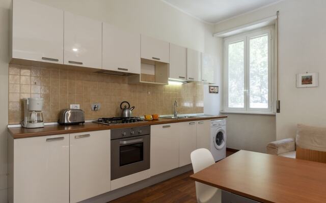 Spacious and comfortable Halldis apartment with four bedrooms