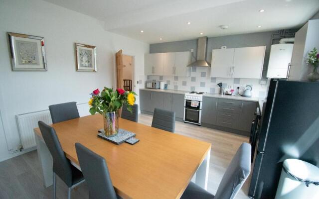 Ideal Lodgings in Bury