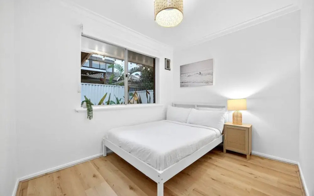 Bright 2-bed Unit Near Scarborough Beach