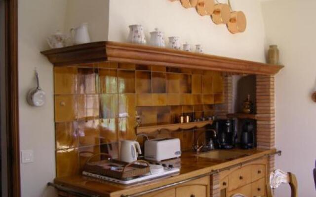 Maison provençale chaleureuse avec piscine