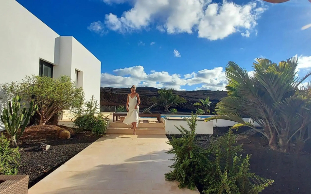 Sand Volcano Villa 2