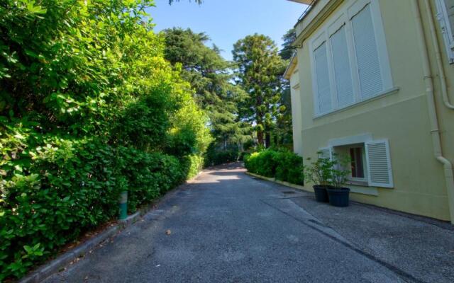 Beau T2 dans Résidence avec Piscine proche mer + PK
