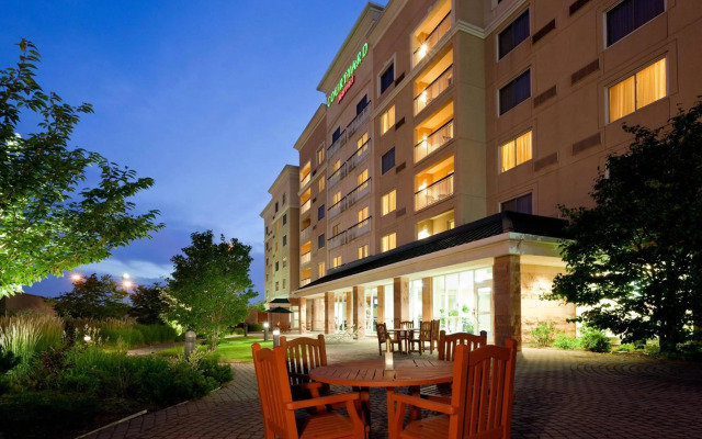 Courtyard by Marriott Toronto Markham
