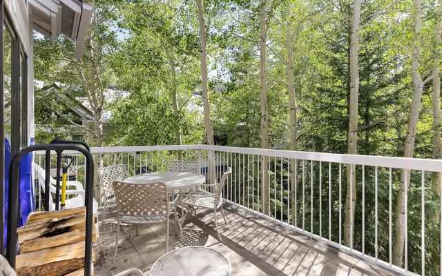 2708 Chateaux Dmont 3 Bedroom Condo