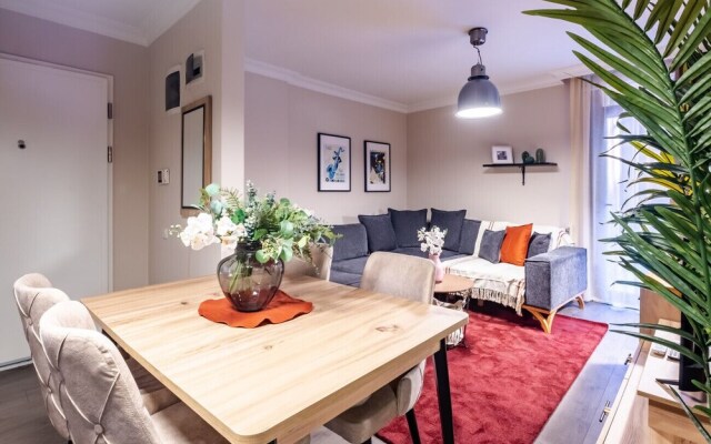 Gorgeous and Central Flat is Sisli