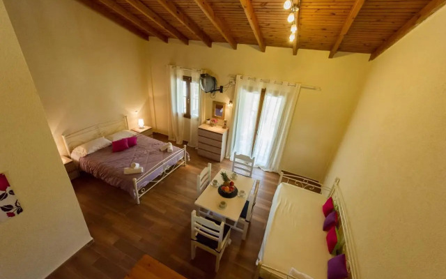 Renata Rooms & Studios