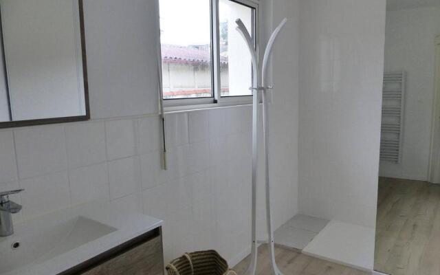 HOSSEGOR PLAGE- Petite villa rénovée pour 4 personnes- Wifi gratuit